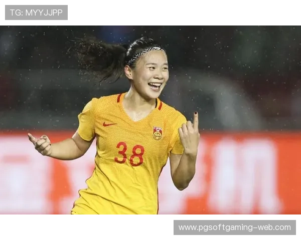 中国女足门将展现坚韧拼搏精神 成为球队胜利的守护神 中国女足门将展现坚韧拼搏精神 成为球队胜利的守护神